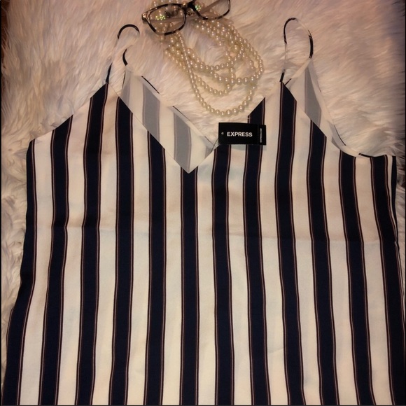 Express Cami NWOT - Picture 2 of 2